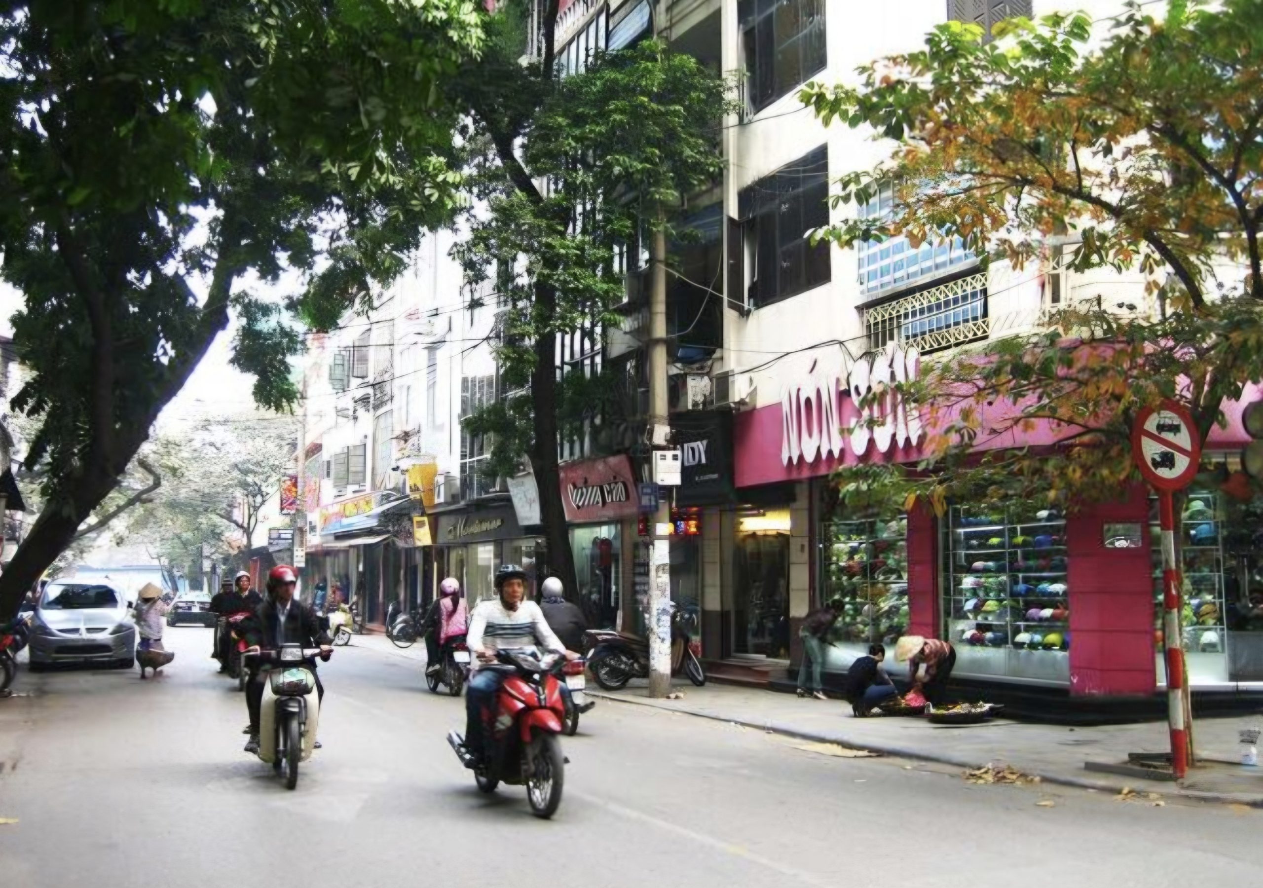 MẶT PHỐ CỔ – QUỸ ĐẤT LỚN HIẾM TUYỆT ĐỐI – CƠ HỘI ĐẦU TƯ KHÔNG LẶP LẠI Không có căn mặt phố khu chợ Hàng Da thứ hai nào tầm 65 tỷ mà sở hữu gần 150m² đất.