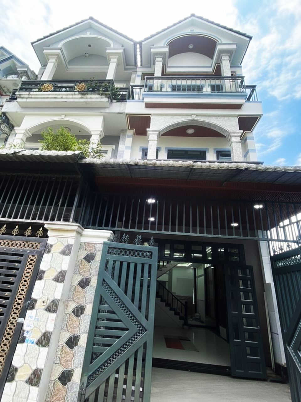 H1956 nhà Lê Văn Khương Q12, SHR, Vuông, HXH, 4.1x16m, 4.x tỷ