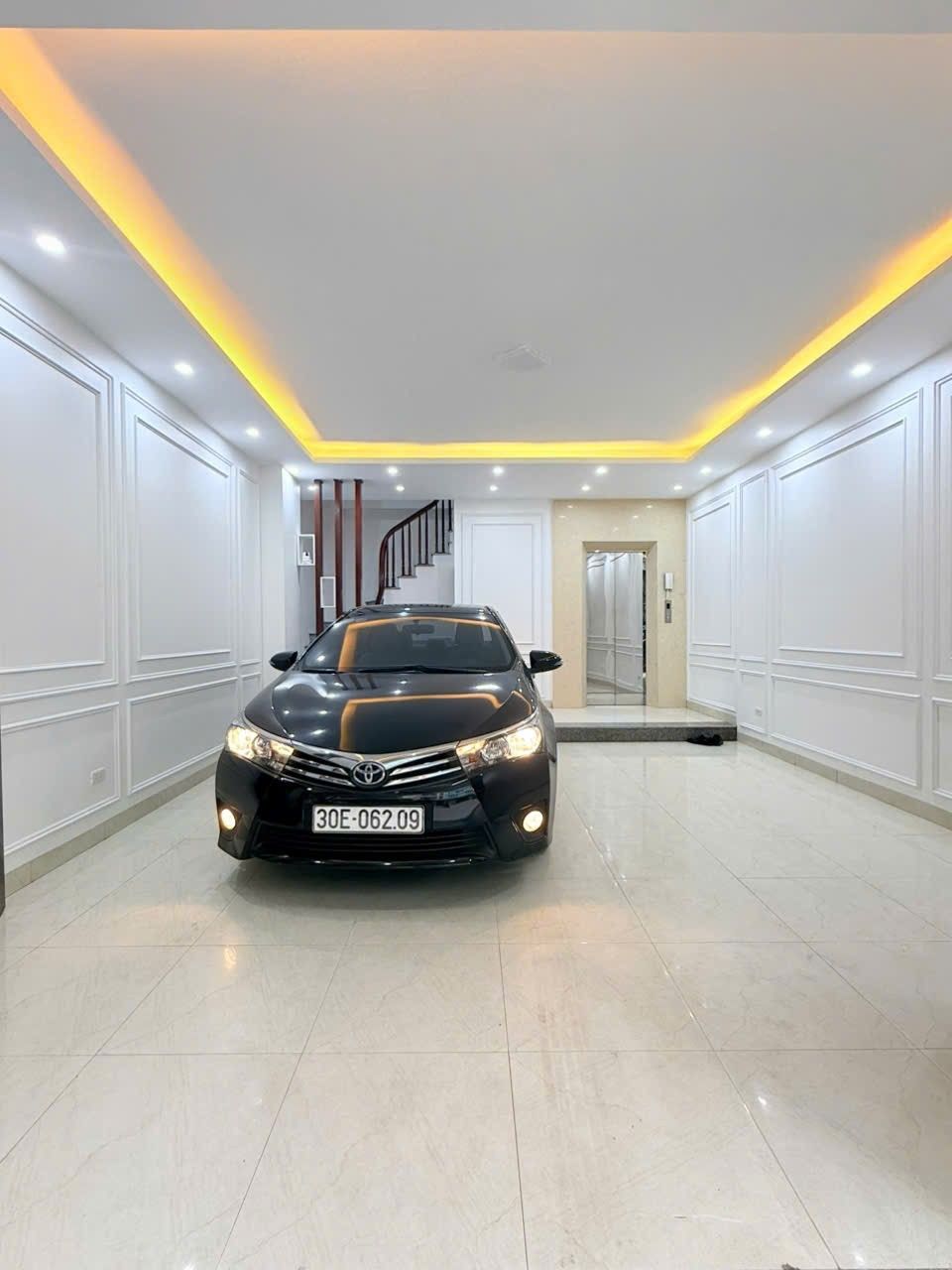 PHÂN LÔ - 3 Ô TÔ TRÁNH - 7 TẦNG THANG MÁY - KHU VÍP NHẤT VĂN PHÚ - FULL NỘI THẤT - KINH DOANH & CHO THUÊ ĐỈNH