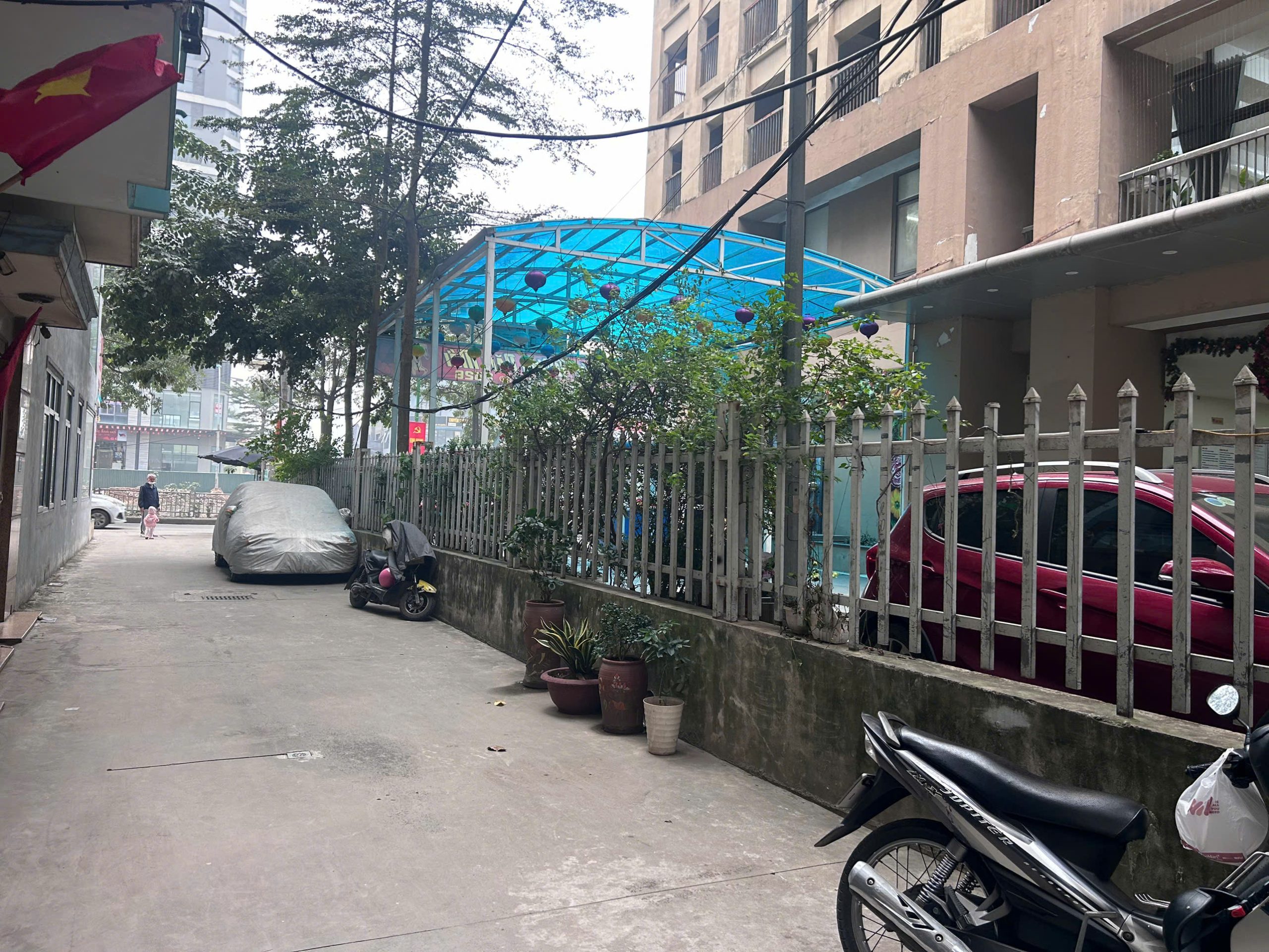 BÁN NHÀ ĐƯỜNG TRỊNH ĐÌNH CỬU. ĐỊNH CÔNG. 48M2 - 6 TẦNG. Ô TÔ ĐỖ CỬA.