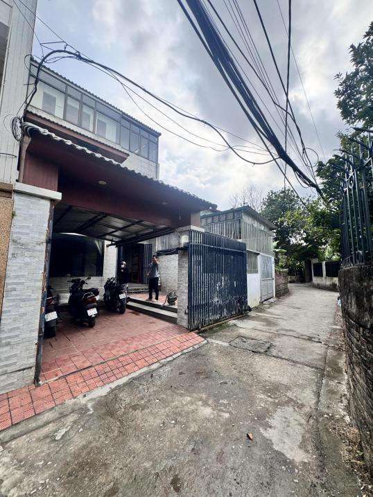 Bán nhà riêng đường Xuân Khôi, Cự Khối, Long Biên 3 tầng 112m mặt tiền 7m 9.5 tỷ.Ga ra ô tô tránh