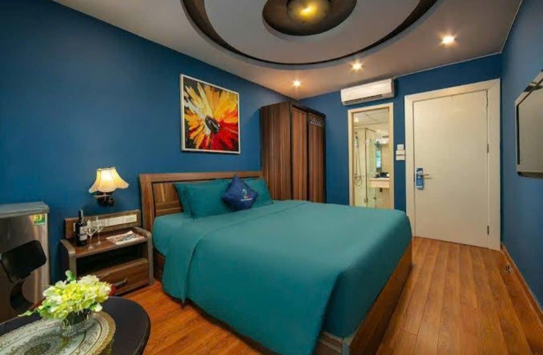 BÁN TÒA NHÀ MẶT PHỐ - TRUNG TÂM CẦU GIẤY - LÔ GÓC - VỈA HÈ - Ô TÔ DỪNG ĐỖ NGÀY ĐÊM - KINH DOANH SẦM UẤT MỌI LOẠI HÌNH