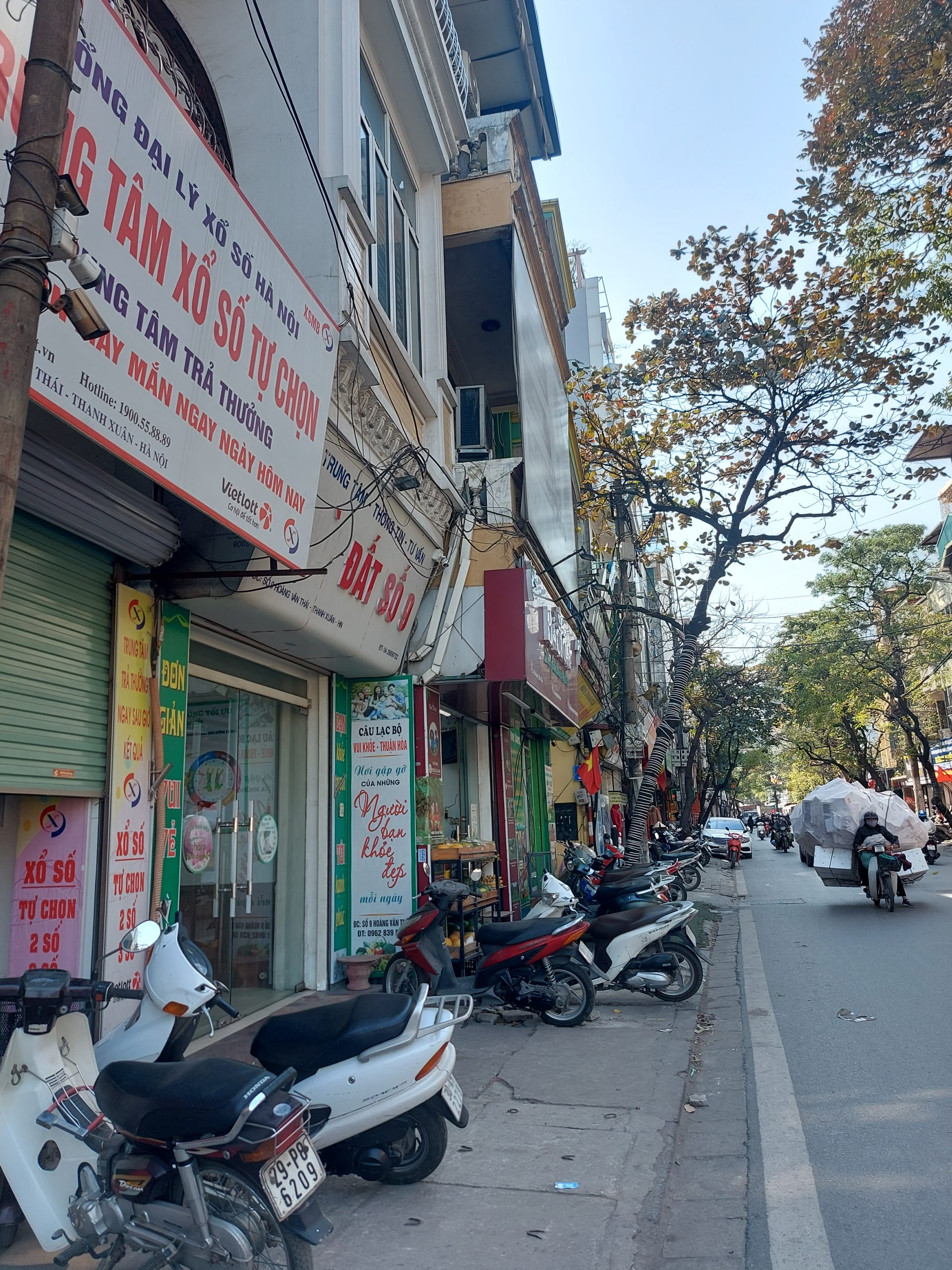 THANH NIÊN - YÊN PHỤ - 8 TẦNG - THANG MÁY- VIEW HỒ TÂY - KINH DOANH