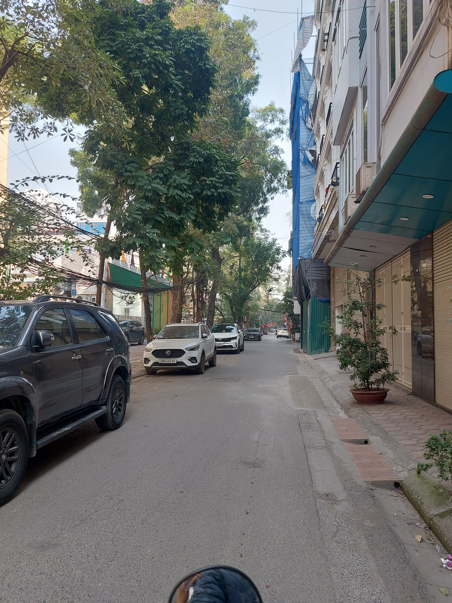 TÒA 6 TẦNG THANG MÁY – PHÂN LÔ NGỌC KHÁNH - OTO VÀO NHÀ GIÁ 19.9 TỶ