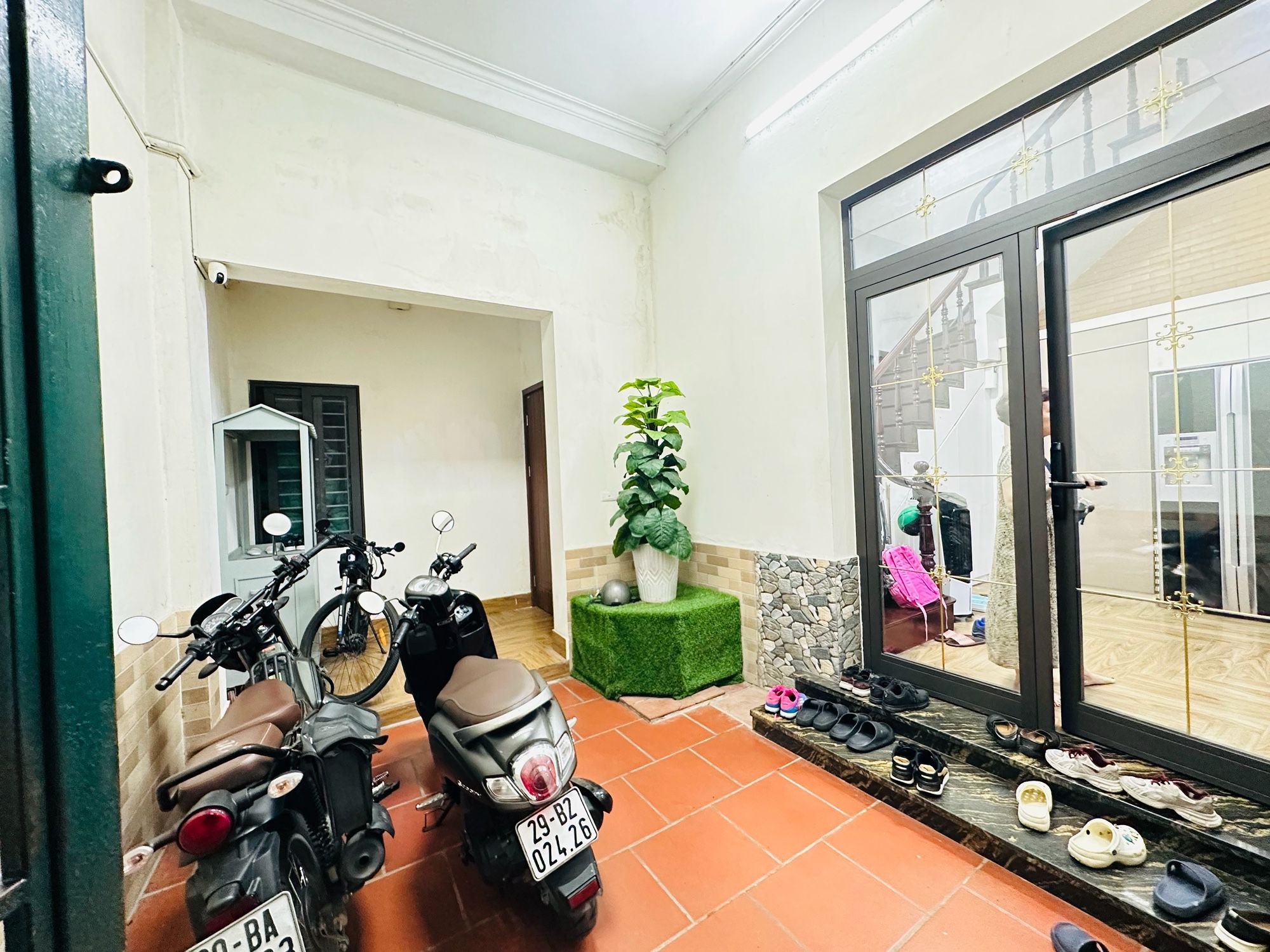 BÁN NHÀ TRUNG TÂM - GẦN HỒ TRÚC BẠCH, HỒ TÂY - GIA CHỦ Ở CỰC CÓ LỘC