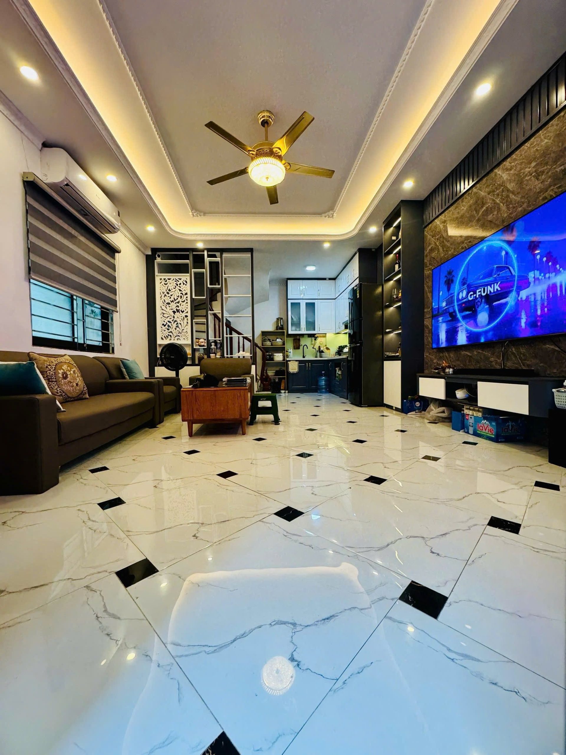 CHỦ CẦN BÁN GẤP NHÀ Ở TAM TRINH, TRUNG TÂM HOÀNG MAI, DIỆN TÍCH 31M, 5TẦNG, VÀI BƯỚC RA Ô TÔ