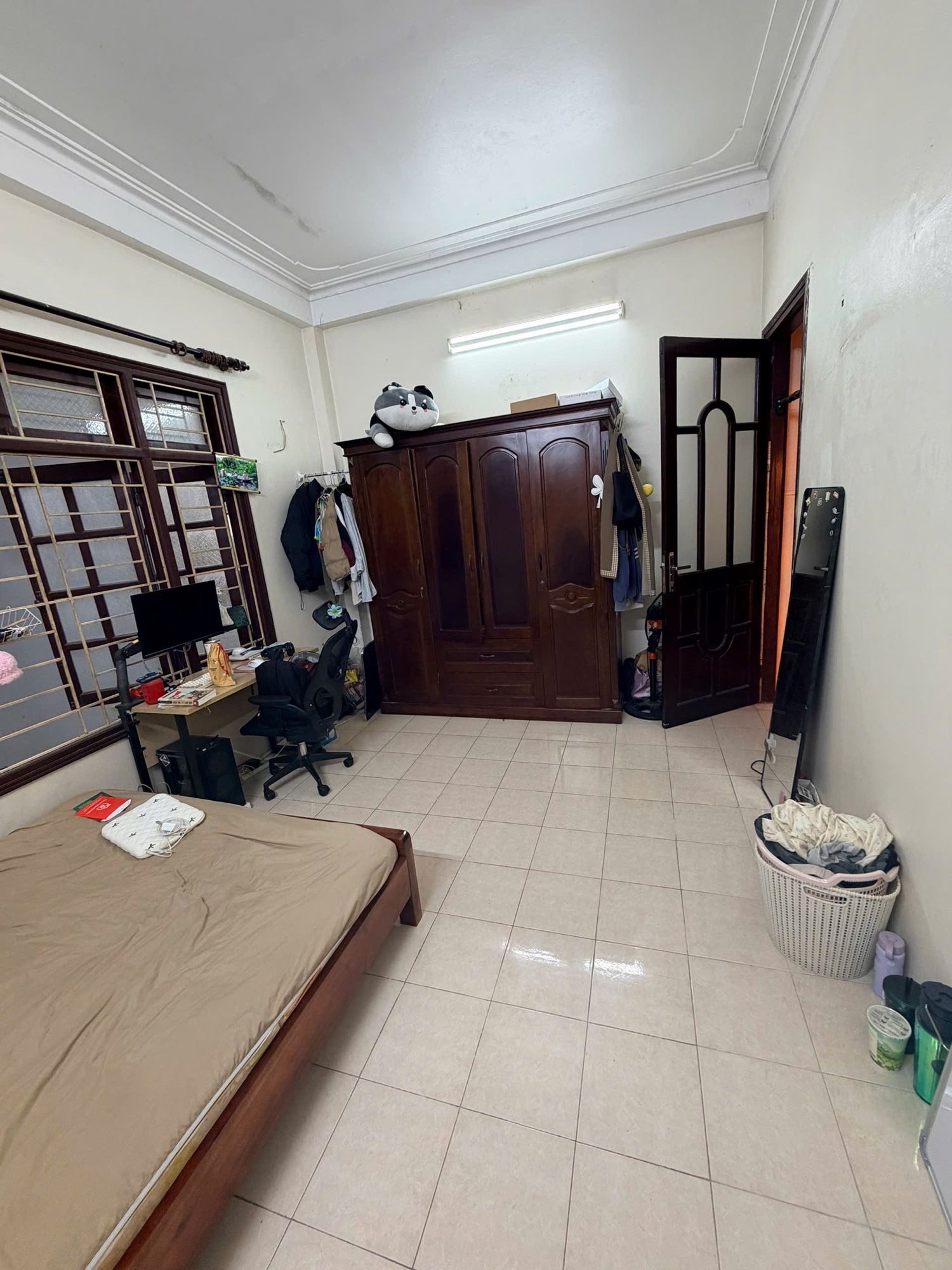 Nhà Chính Chủ Cần Bán Gấp Trong Tuần khu vực cầu giấy. Nhà đầy đủ ở ngay