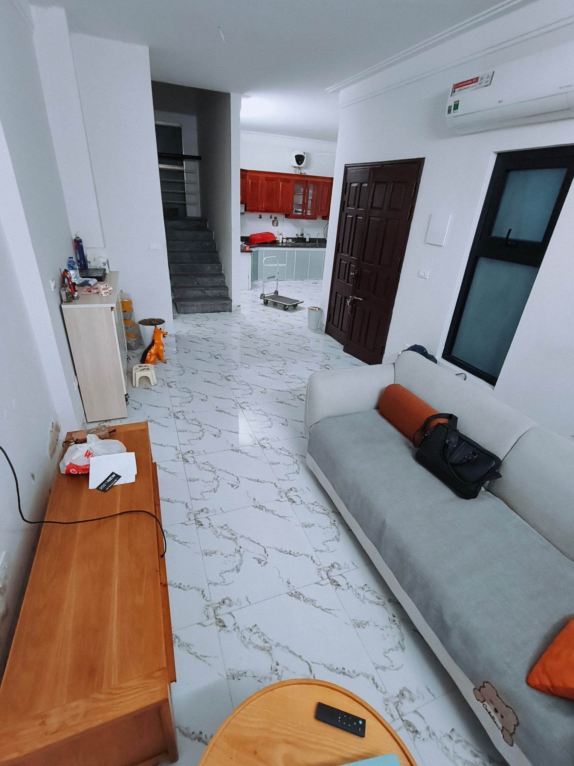 BÁN NHÀ RỘNG GẦN PHỐ - 30M RA PHỐ TRẦN DUY HƯNG - Ô TÔ ĐỖ CỔNG - NGÕ THÔNG TỨ PHÍA.