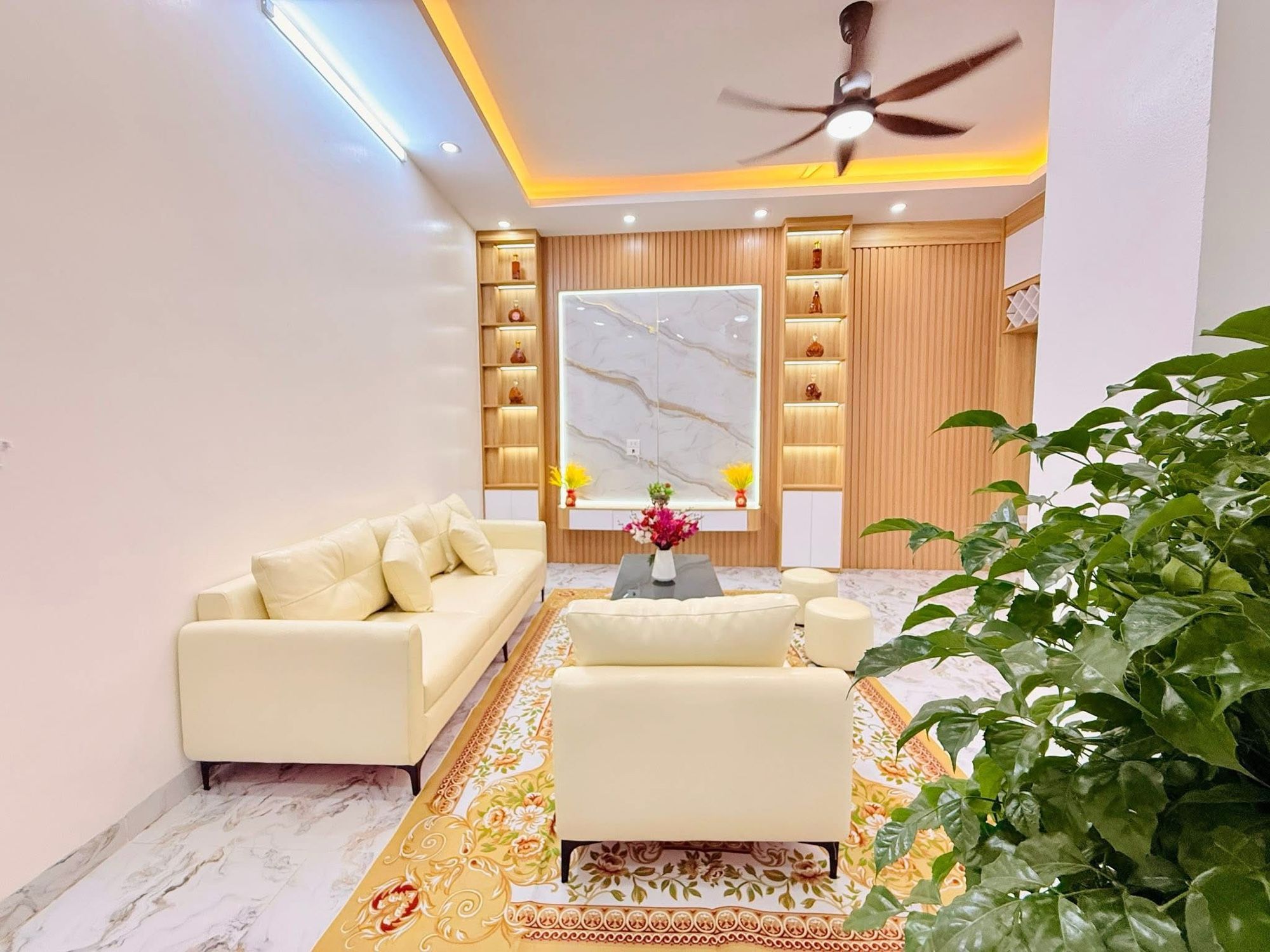 BÁN NHÀ PHỐ ĐÔNG THIÊN, VĨNH HƯNG, LĨNH NAM , TRUNG TÂM HOÀNG MAI, DIỆN TÍCH 37M, 15M RA Ô TÔ