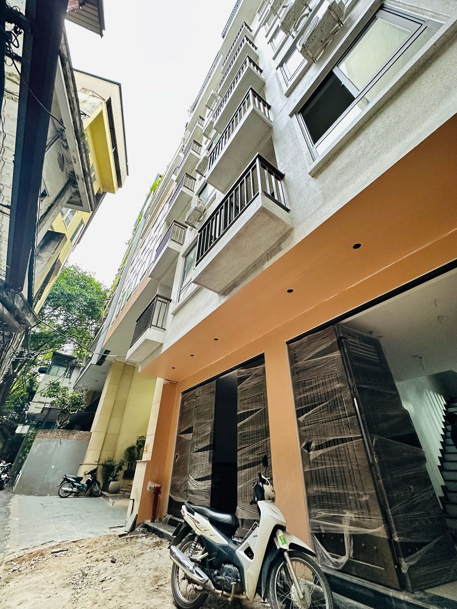 GÀ ĐẺ TRỨNG VÀNG - NGÕ THÔNG KINH DOANH - Ô TÔ ĐỖ CỬA - 20M RA PHỐ - TT TÂY HỒ