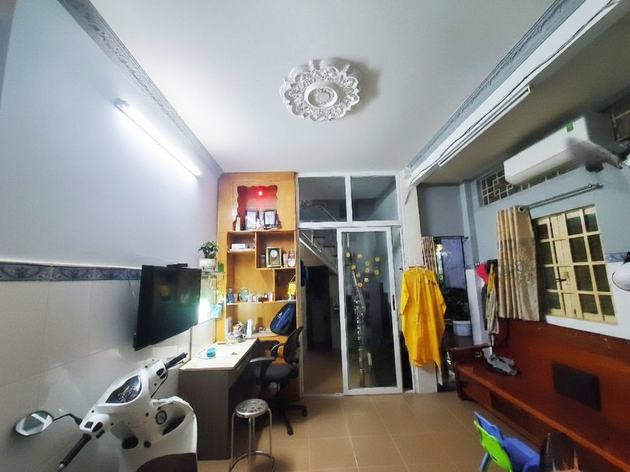 O2074 nhà Nguyễn Kiệm GV, SHR, Lô góc, 3 tầng, 4x7m, 3.x tỷ