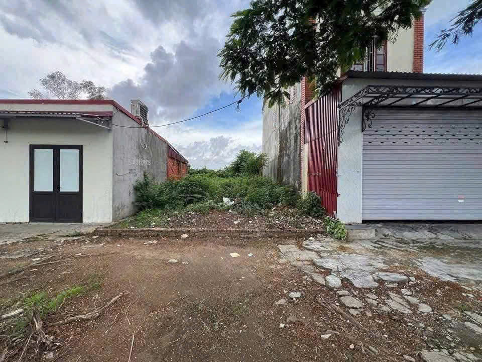 Hơn 100m² mặt đường 353 Phạm Văn Đồng – Ngang 6m – Giá 3,x tỷ Hàng hiếm trục chính ZALO 0567 222 555