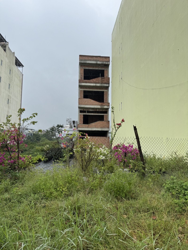 Bán lô đôi đường Minh Mạng trục biển 8 làn, 200m2 ngang 10m, giá 31 tỷ