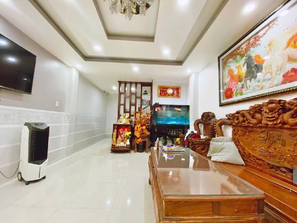 NHÀ 4 TẦNG – HXH THÔNG – NGAY TÔ HIỆU - HÒA BÌNH - DT: 4 x 13m – CHỈ 8 TỶ