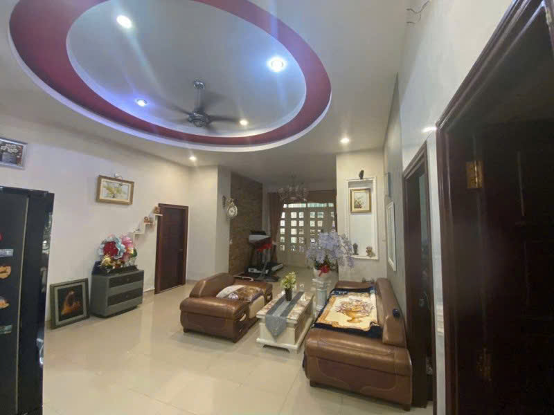 CHDV 11PN T.máy mặt tiền đường 14m Quang Trung 6 lầu 76m2 ngay Mercedes TN 50tr 16 tỷ hơn