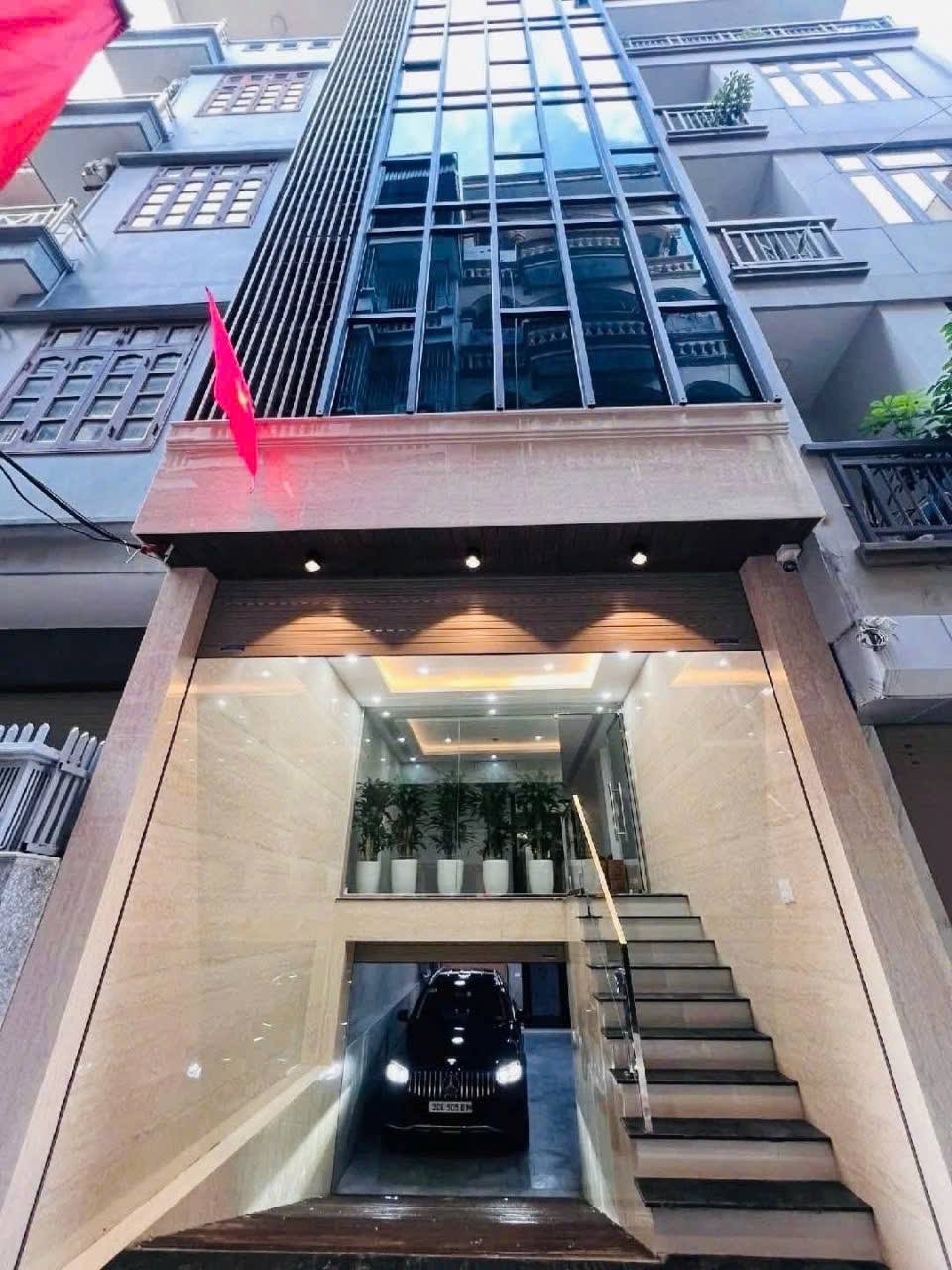 BÁN TÒA NHÀ MẶT NGÕ Ô TÔ ĐƯỜNG CHÙA BỘC. 120M2 - 9 TẦNG. THANG MÁY.