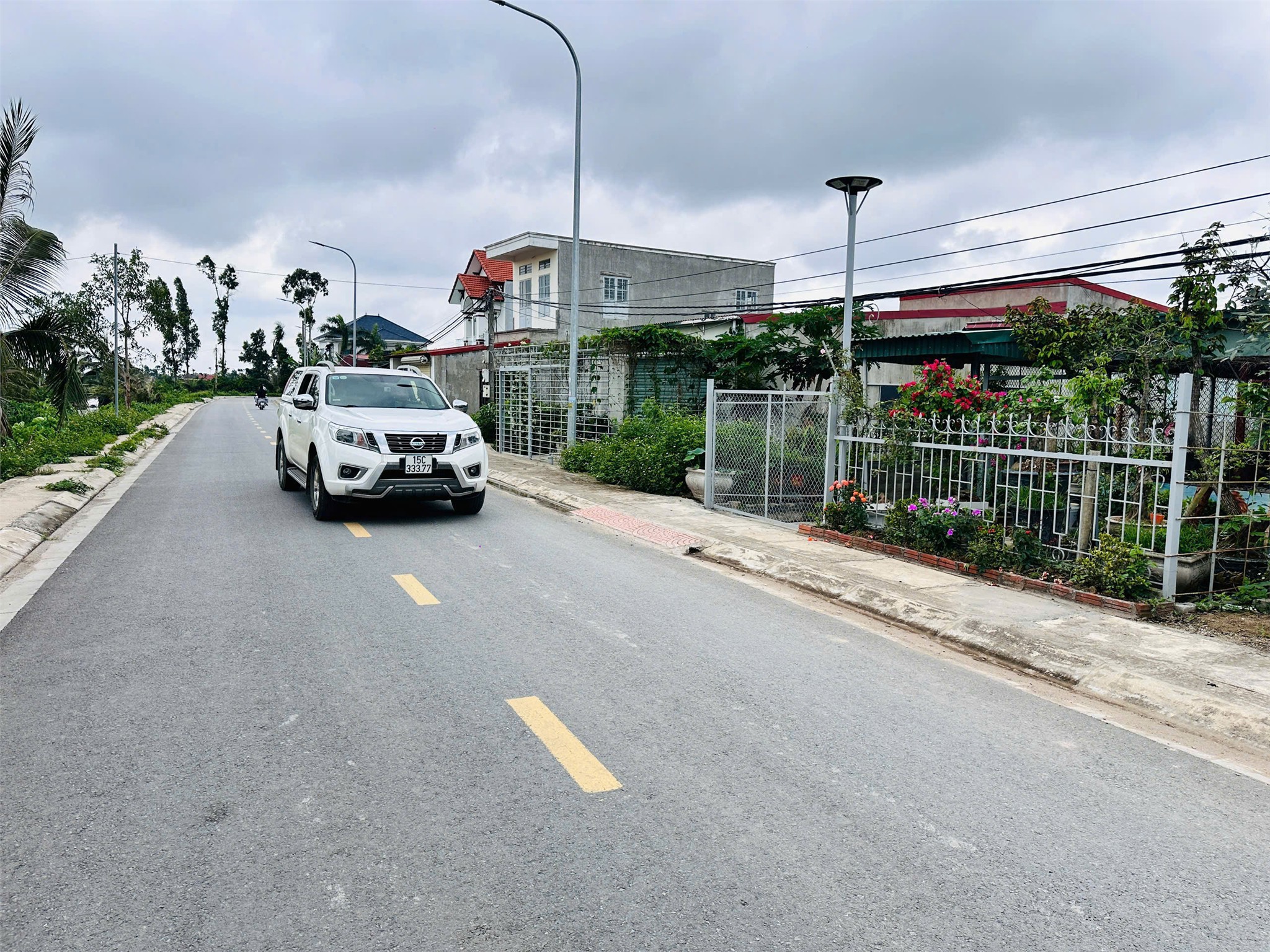 Giá 2.5x tỷ – Lô 149,8m² mặt đường nhựa TDP Quyết Tiến Hợp Đức, trục to hiếm ZALO 0567 222 555