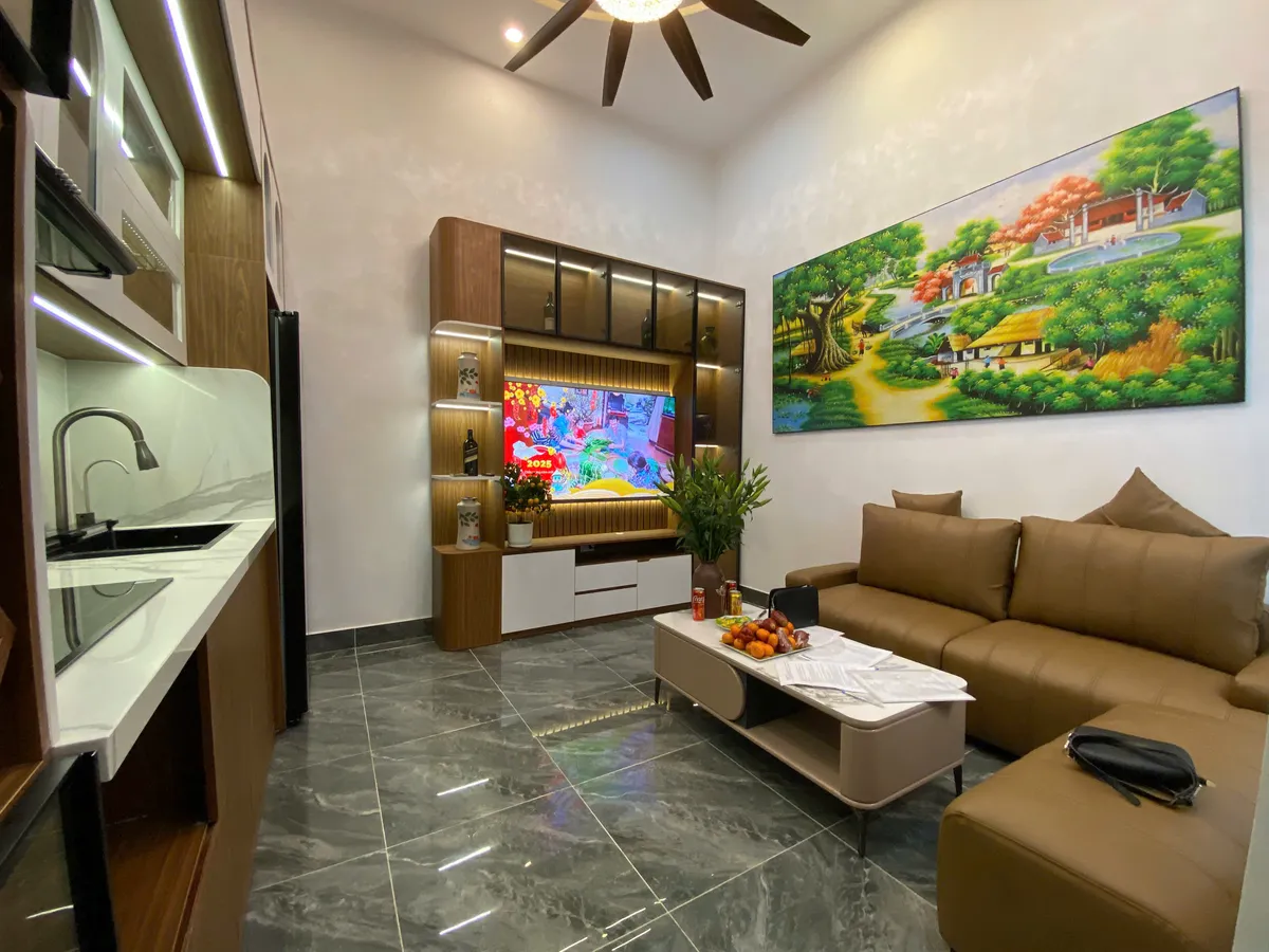 Bán Nhà Minh Khai – Trung Tâm Hai Bà Trưng , 39m², 5 Tầng, 5 Phòng | Sổ Vuông – Ở Sướng | 8.38 Tỷ