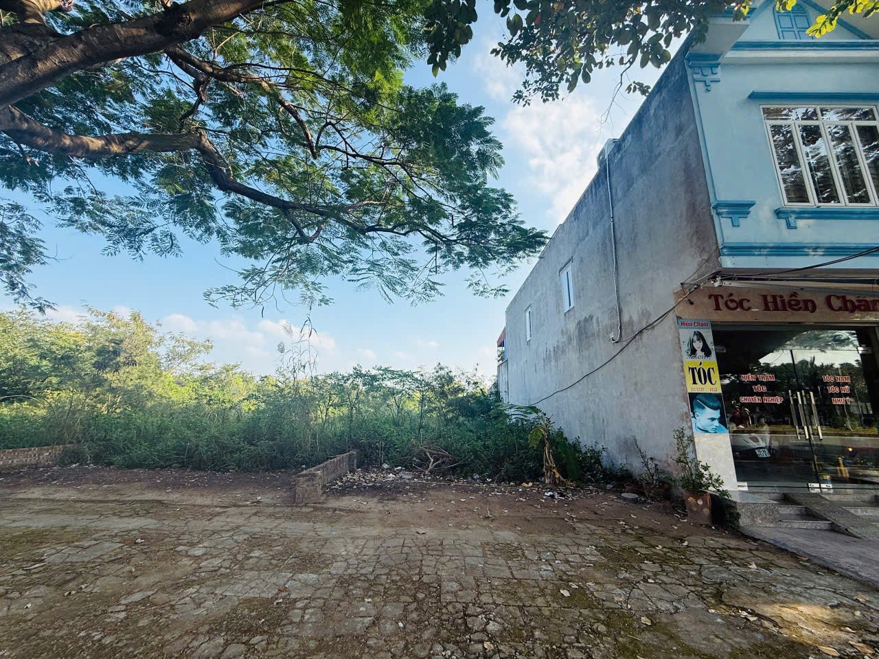 Mặt đường 353 Phạm Văn Đồng – Tân Thành Ngang 6m, vị trí kinh doanh sầm uất ZALO 0567 222 555