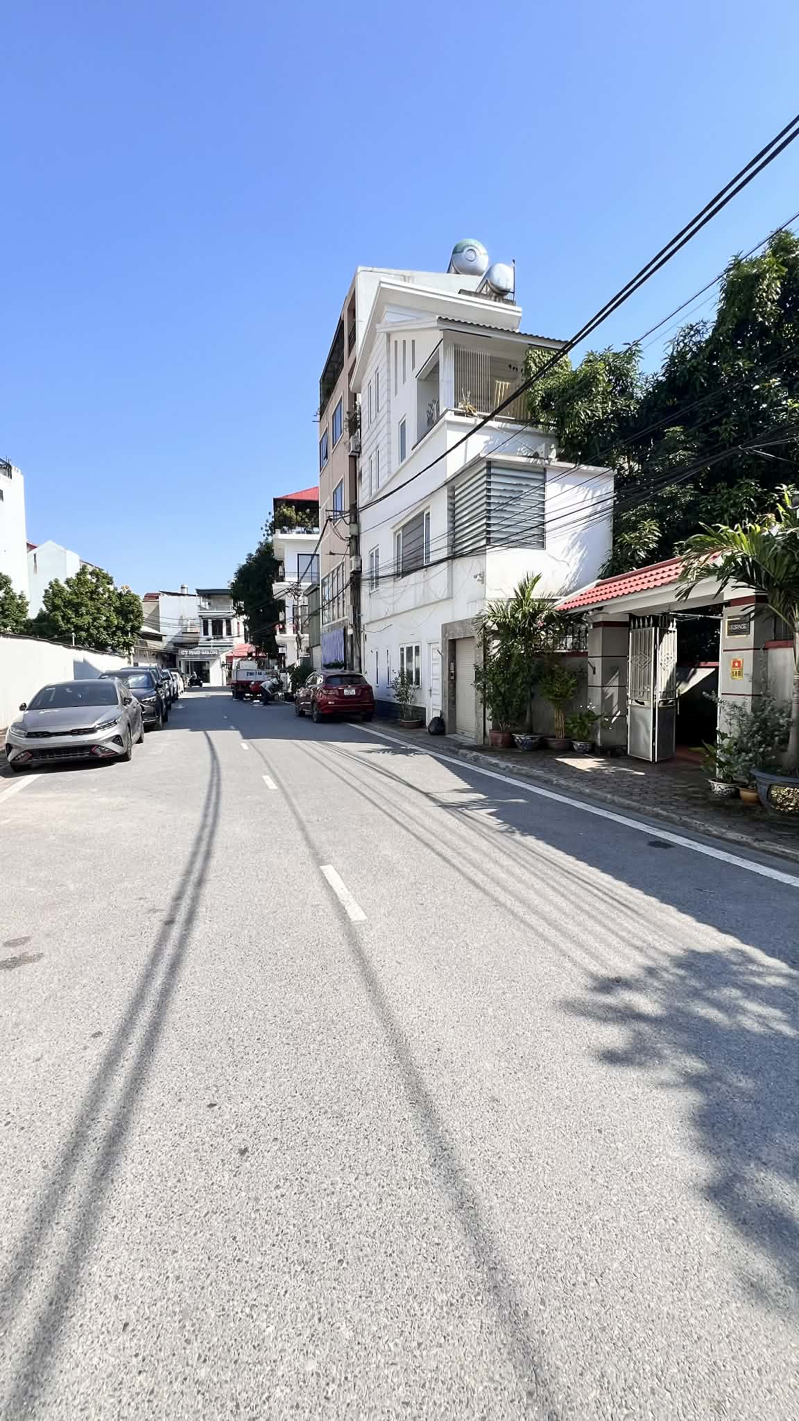 nhà đẹp Ngô Gia Tự, 50m x 5tầng, gara, kinh doanh, ngõ thông ôtô tránh, giá chỉ 15 tỷ