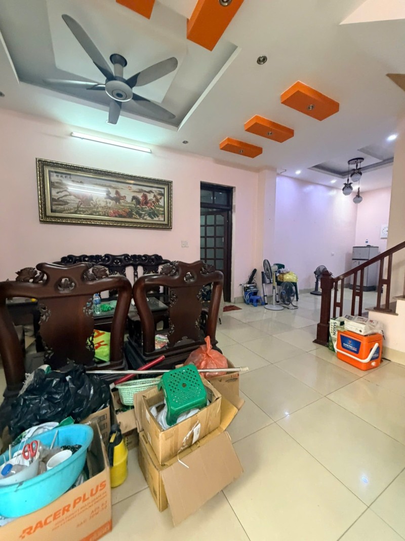 BÁN NHÀ THẠCH BÀN – LONG BIÊN - GIÁ HỢP LÝ - MẶT TIỀN RỘNG - NGÕ THÔNG - GẦN TRUNG TÂM