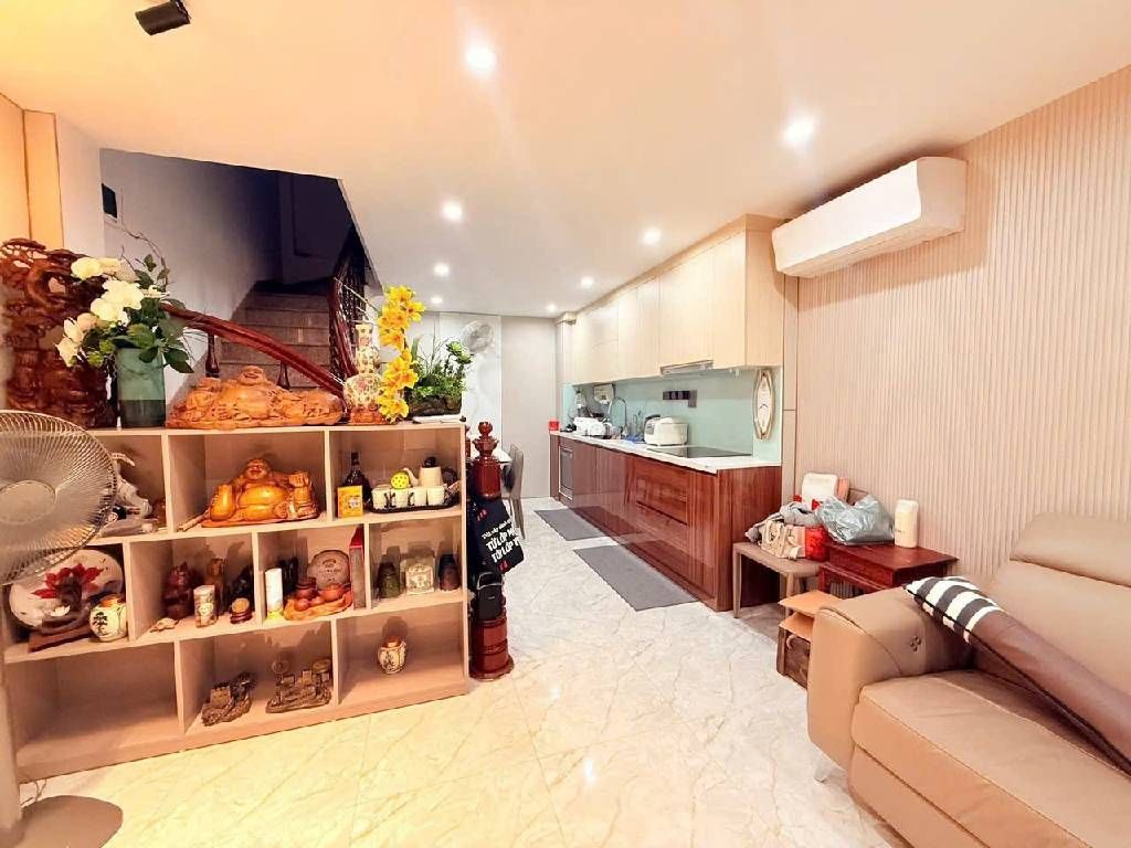 Hiếm, bán nhà Võng Thị, 45m 5 tầng, ở ngay, chỉ 13 tỷ