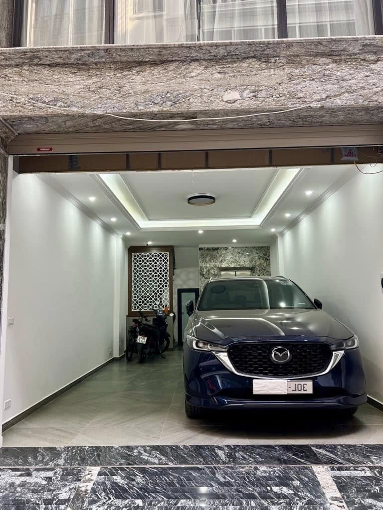 ĐẲNG CẤP Nhà Huy Du thang máy – Ô tô vào nhà – 45m2 – 8 tầng – trung tâm Nam Từ Liêm nhỉnh 17 tỷ