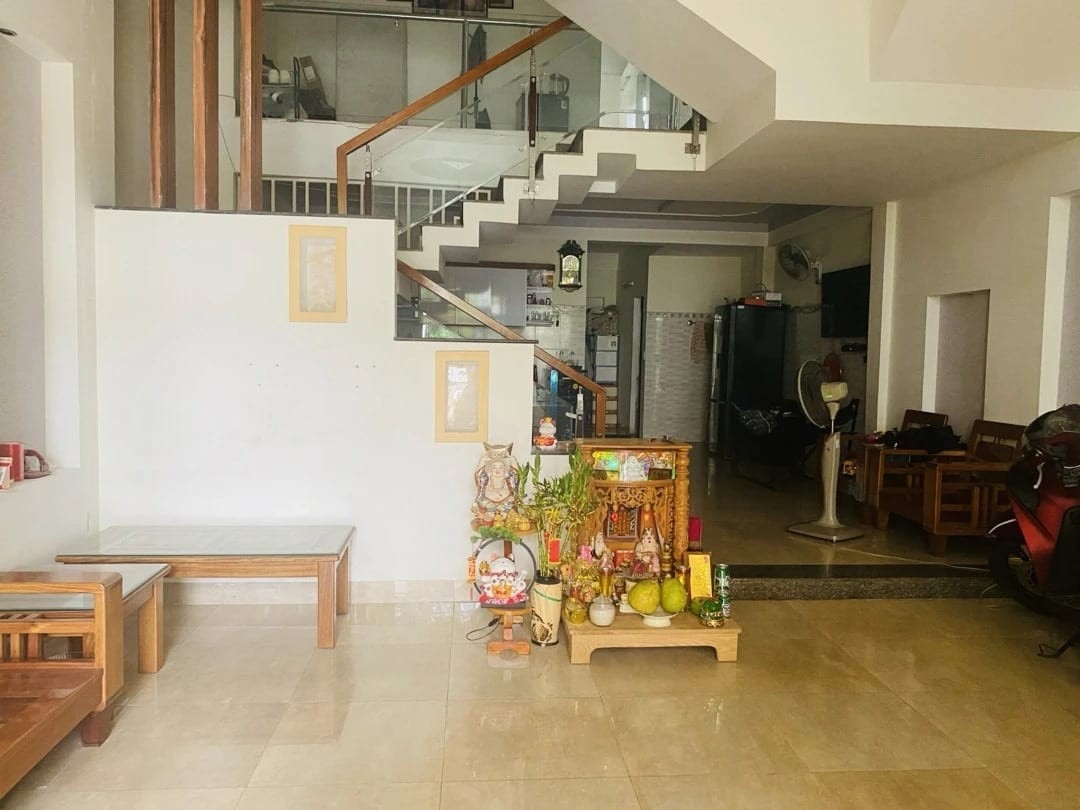 Bán nhà 3 tầng Dương Tụ Quán 118m2 gần biển khu khách Tây giá 24.8 tỷ