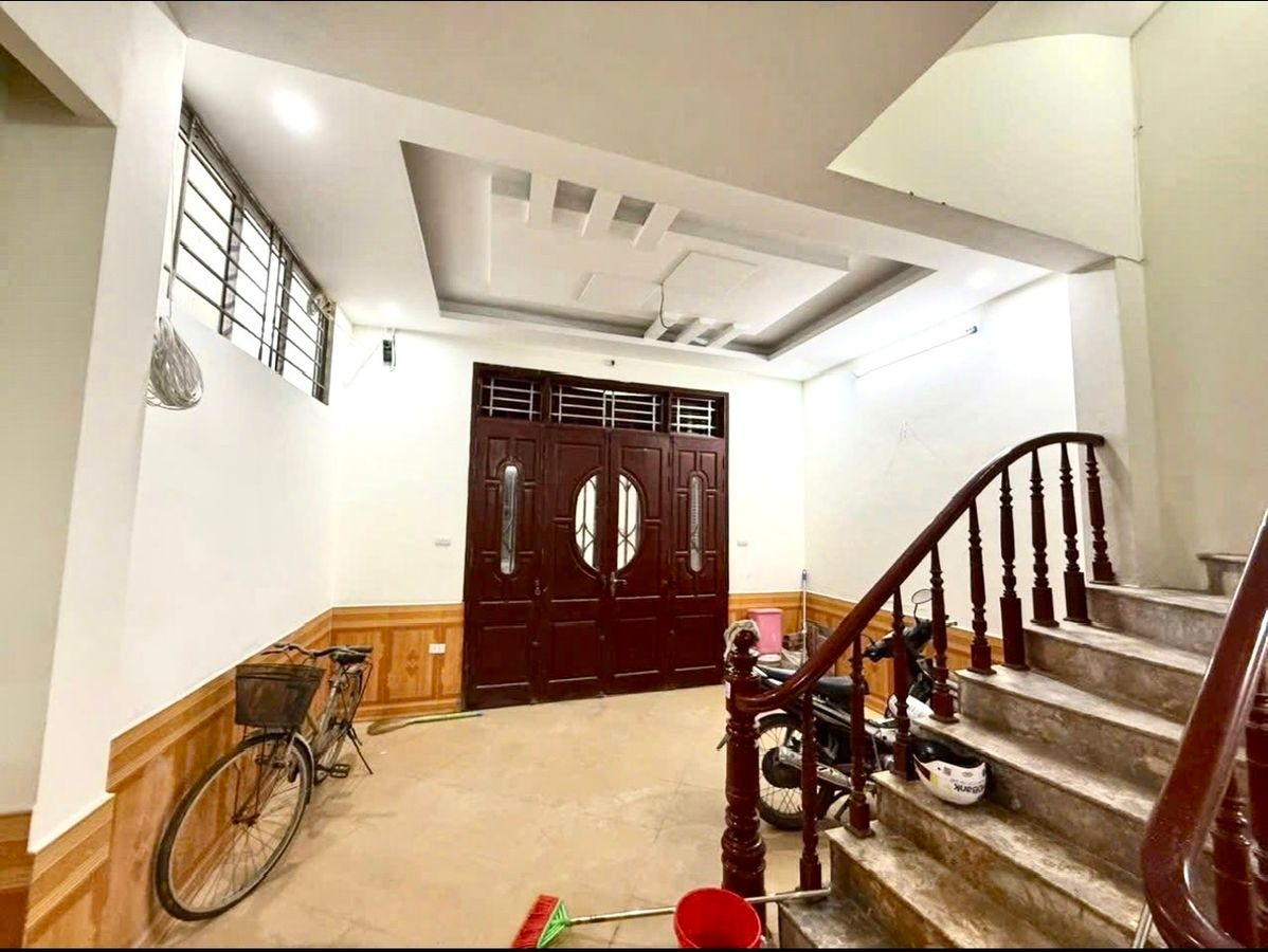 BÁN GẤP NHÀ ĐỊNH CÔNG THƯỢNG – Ô TÔ KINH DOANH – LÔ GÓC THOÁNG SÁNG – NHÀ DÂN KIÊN CỐ – 44M² × 5 TẦNG – 9.5 TỶ