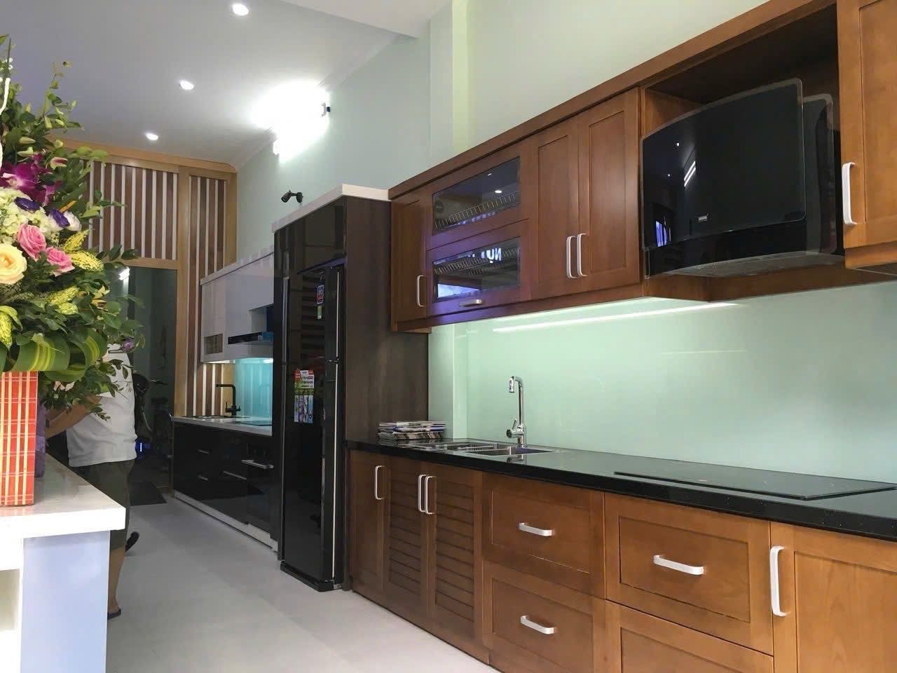 MẶT PHỐ TRUNG KÍNH - KINH DOANH - MẶT TIỀN RỘNG - DÒNG TIỀN ỔN ĐỊNH