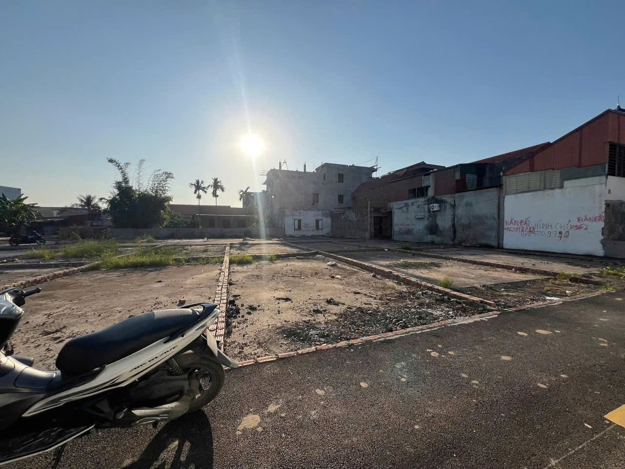 1,1xx TỶ – NGÕ 3,5M ĐẦU TRUNG NGHĨA TUYẾN 2 SAU 1 NHÀ MẶT ĐƯỜNG – THANH KHOẢN TỐT ZALO 0567 222 555