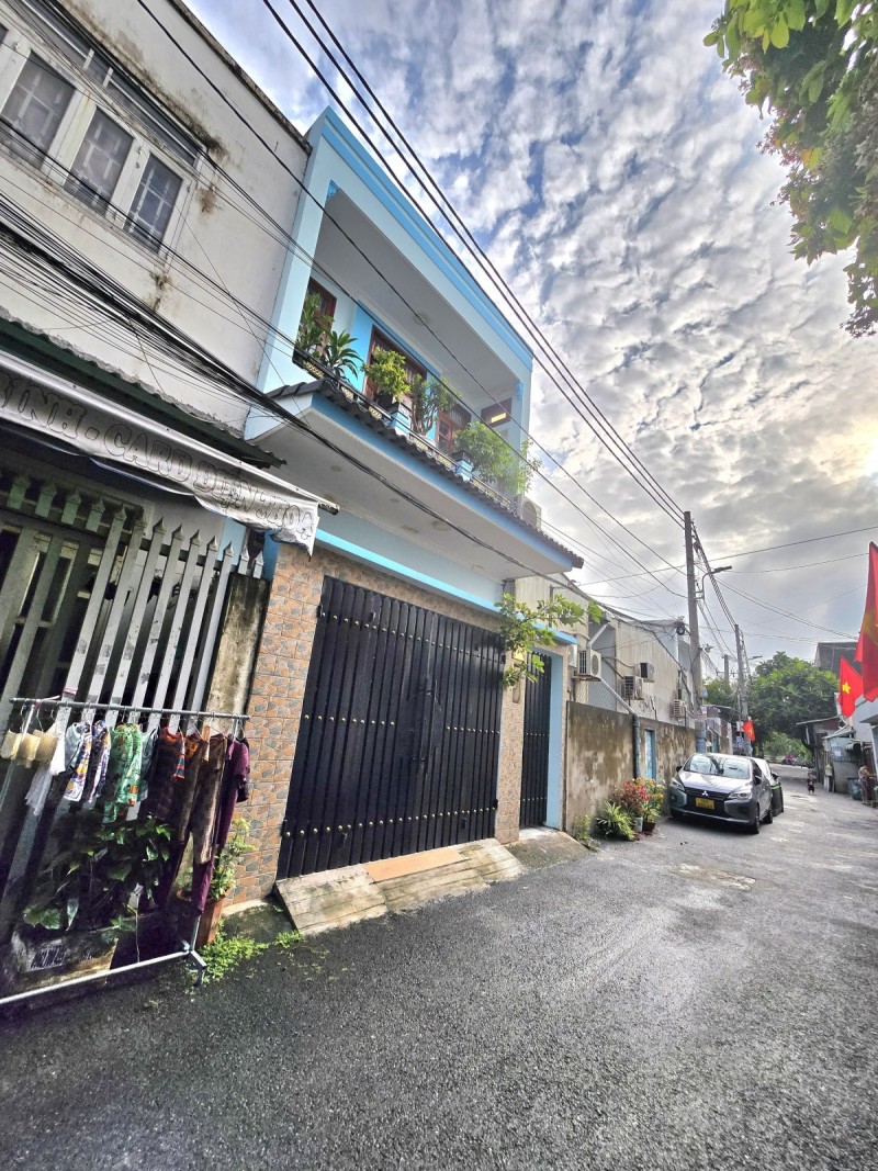 NHÀ 112M2- GẦN NGÃ TƯ THỦ ĐỨC – KẾ BÊN BV ĐA KHOA – 2 TẦNG ĐÚC KIÊN CỐ 6 PHÒNG CHO THUÊ – CHỈ 7.X TỶ