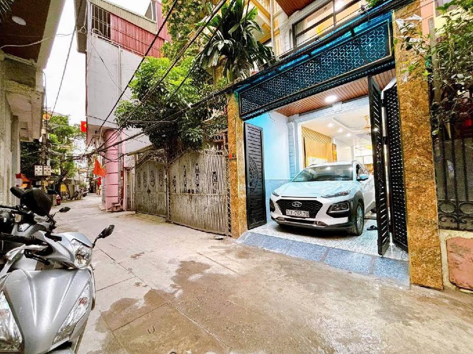 Bán nhà gần phố Lò Đúc, Hai Bà Trưng, 8 tầng, cho thuê VP, thẩm mỹ viện, kinh doanh siêu lời