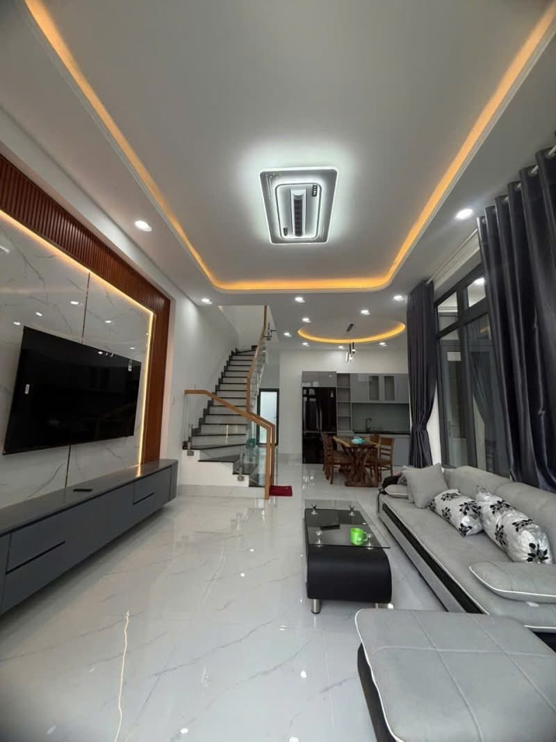 NHÀ BÁN 2 TẦNG MỚI TINH GẦN 90M², HẺM XE TẢI THÔNG. TRỤC NGẮN THỚI TỨ 2, THỚI TAM THÔN, HÓC MÔN