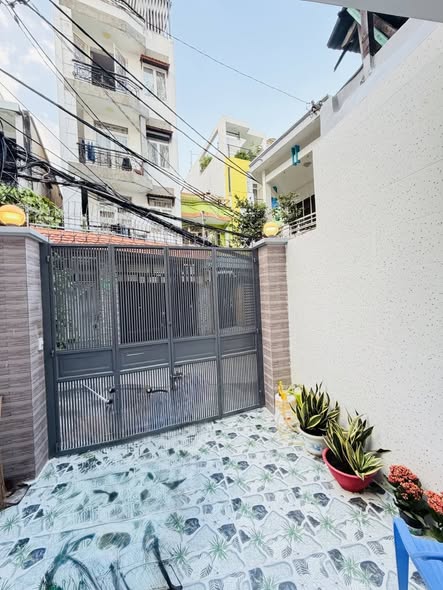 Nhà HXH Đường Trần Khắc Chân Quận 1 Phường Tân Định Cũ.