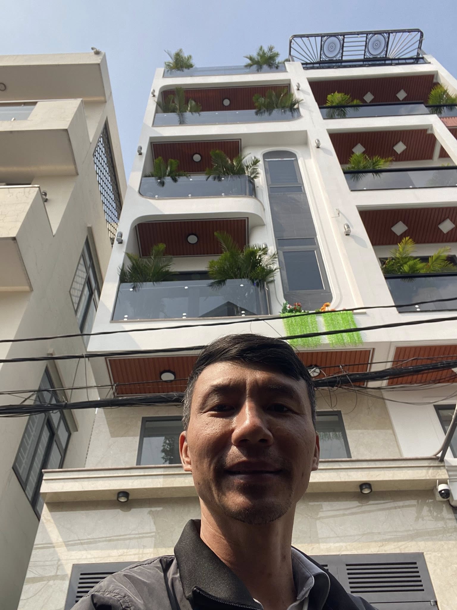 NHÀ 5 TẦNG 72M² - MỚI XÂY VIP CÓ THANG MÁY – TRUNG MỸ TÂY Q12 - ĐƯỜNG Ô TÔ THÔNG – GARA TRONG NHÀ – TẶNG FULL NỘI THẤT CAO CẤP.