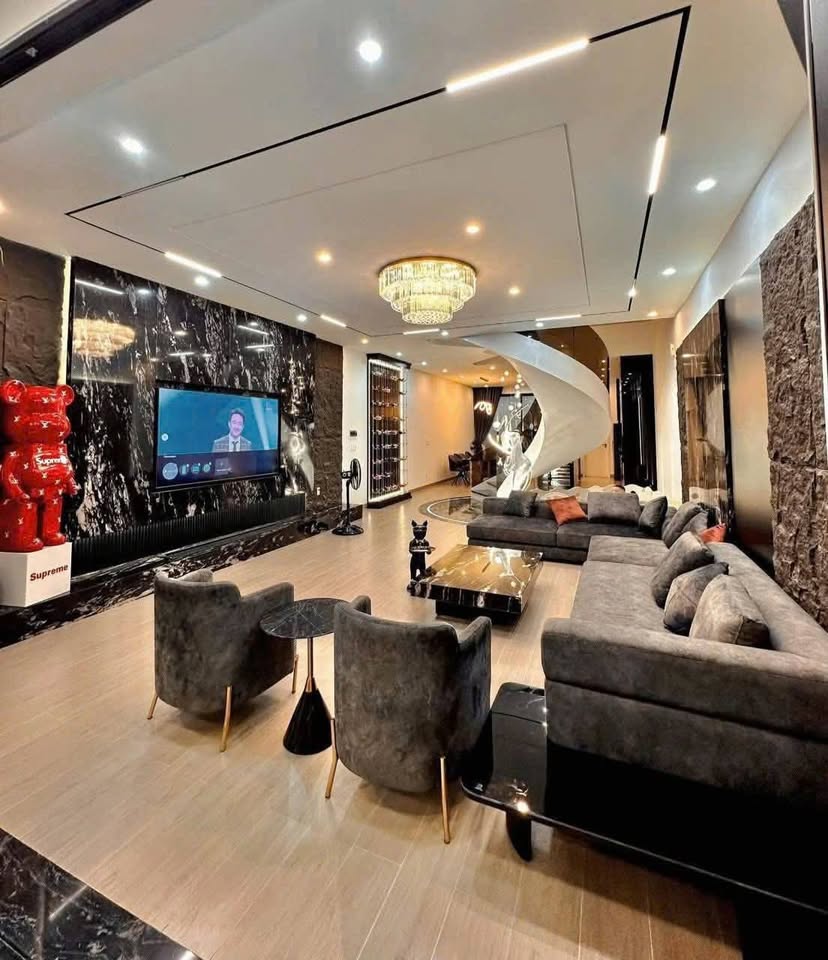 CHO THUÊ VILLA 3 Tầng Full nội thất KQH Bàu Vá View Kênh - TP Huế