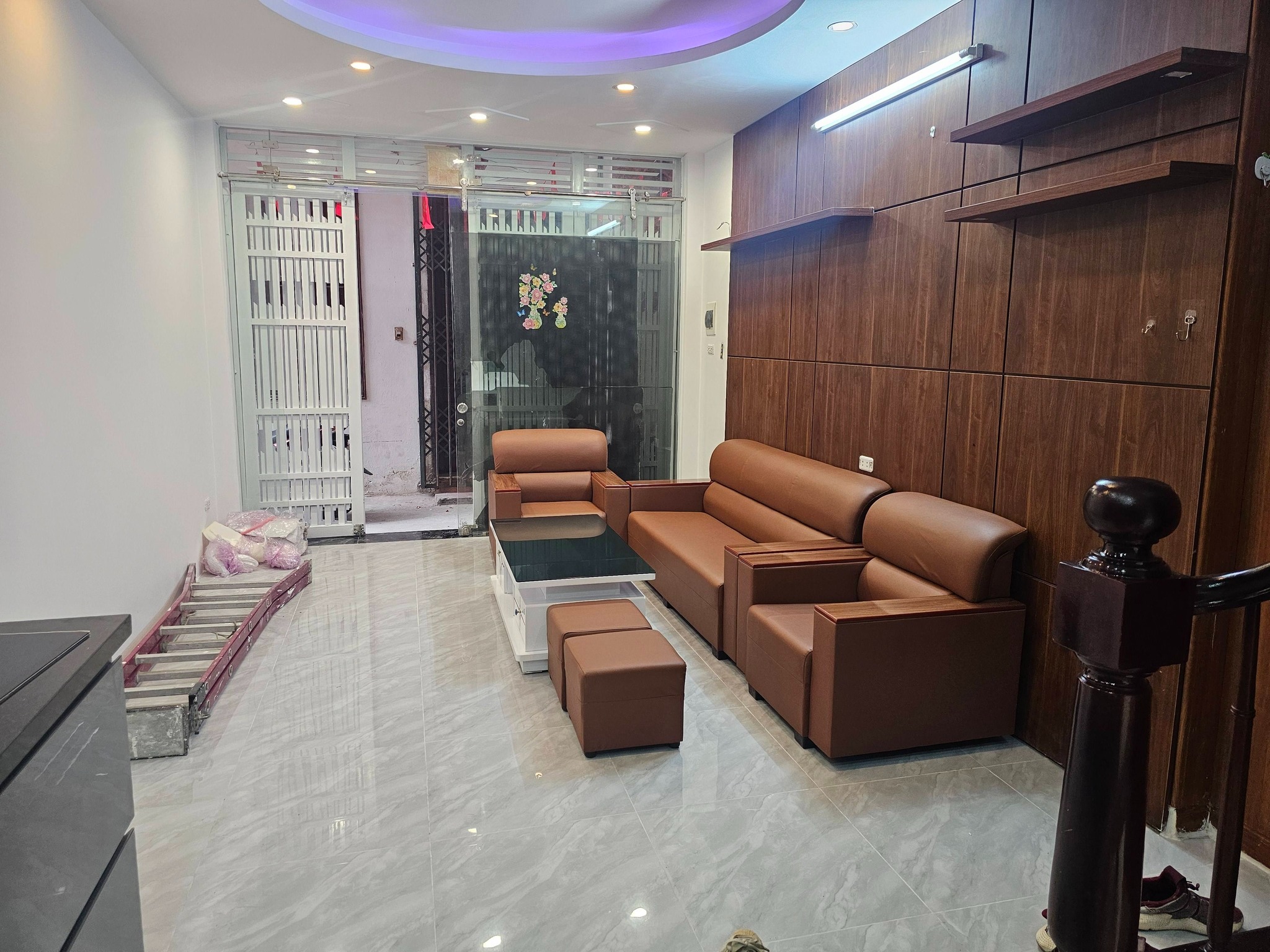 NHÀ MỚI NGÕ THÔNG PHỐ HOÀNG HOA THÁM 35M 5 TẦNG GIÁ 9,8 TỶ GẦN Ô TÔ- KINH DOANH TỐT