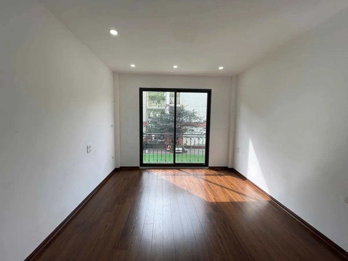 BÁN GẤP NHÀ HOÀNG LIỆT – Ô TÔ ĐỖ CỔNG – NGÕ THÔNG – GẦN HỒ LINH ĐÀM – 24/26M² × 5 TẦNG – 7.9 TỶ