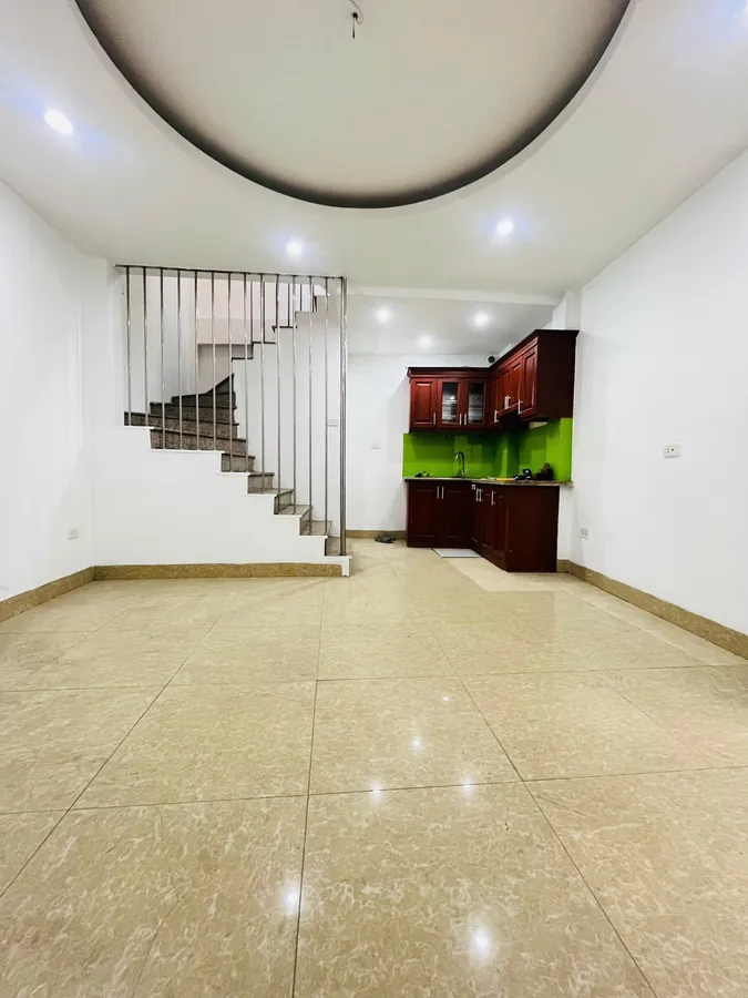 BÁN NHÀ TRƯƠNG ĐỊNH – CÁCH MẶT PHỐ 15M – NHÀ DÂN XÂY 5 TẦNG MỚI ĐẸP – 2 THOÁNG – FULL CÔNG NĂNG – 29/41M² × 5 TẦNG – 7.3 TỶ