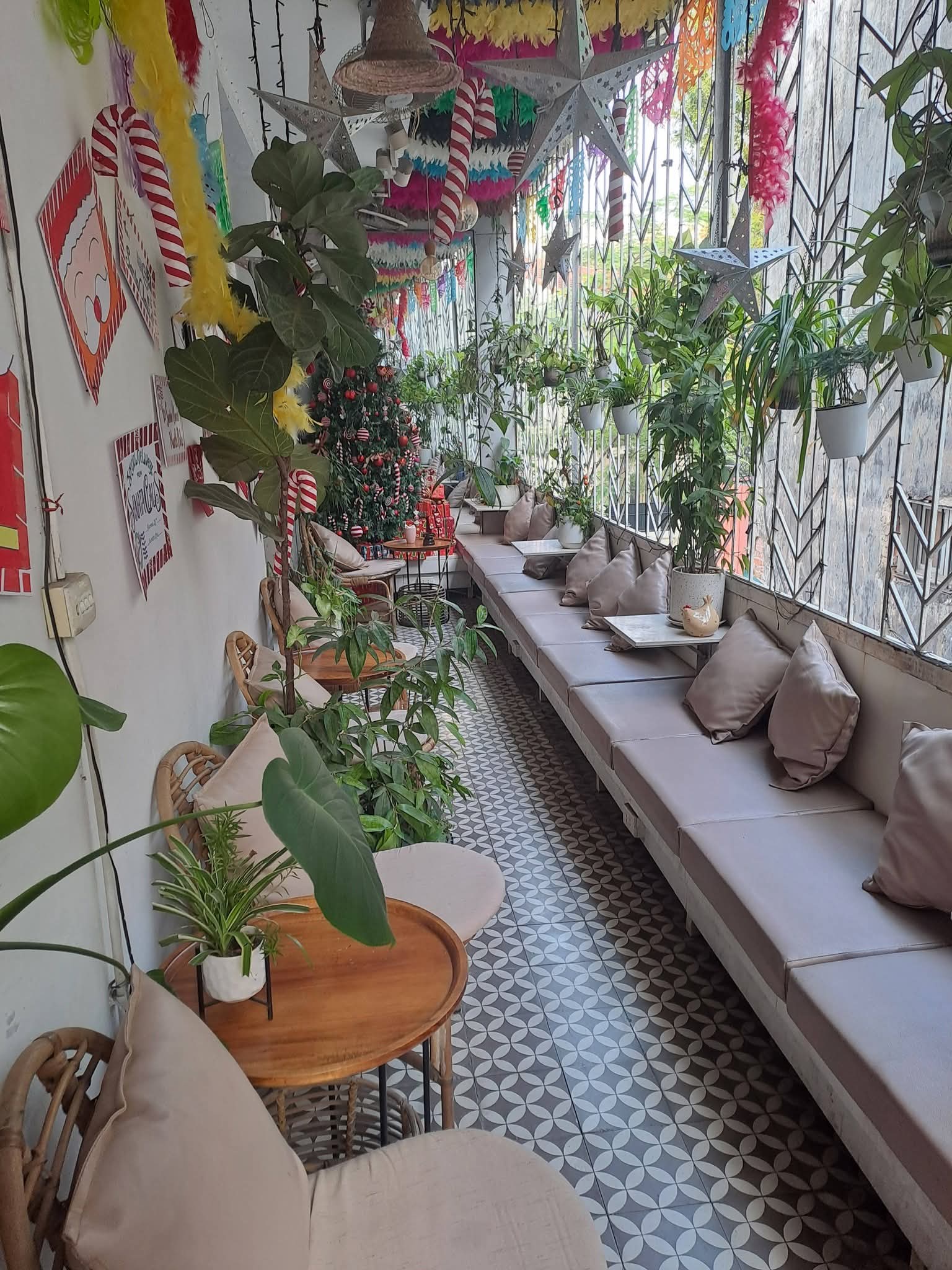 MẶT PHỐ – LÔ GÓC GIAO CẮT BÀ TRIỆU PHỐ HUẾ HÀNG BÀI– BÁN TRỌN SÀN – CƠ HỘI ĐẦU TƯ ĐỘC BẢN