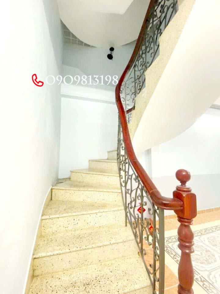 ♥️♥️♥️Bán Nhanh 4 Tầng Ở Ngay SHR P.Chánh Hưng Quận 8.♥️♥️♥️