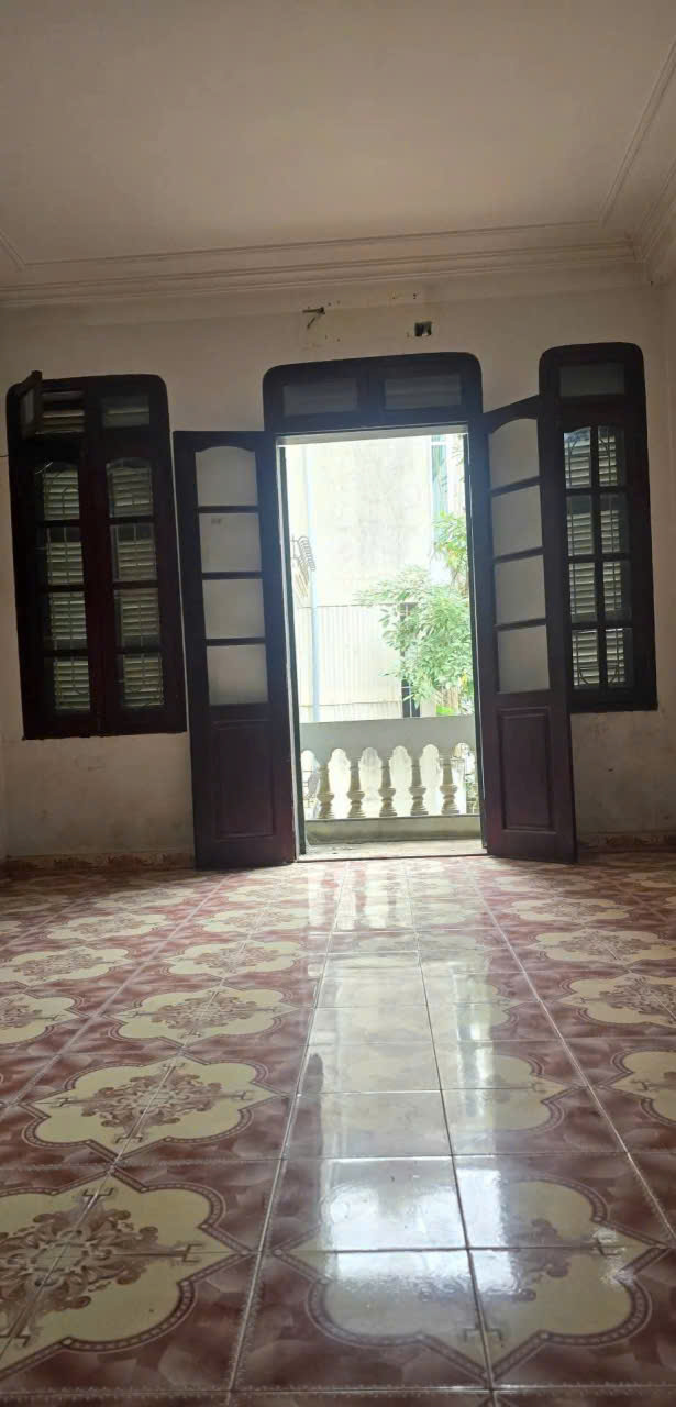 Nhà ở Định Công, xây dựng kiên cố - giá siêu tốt