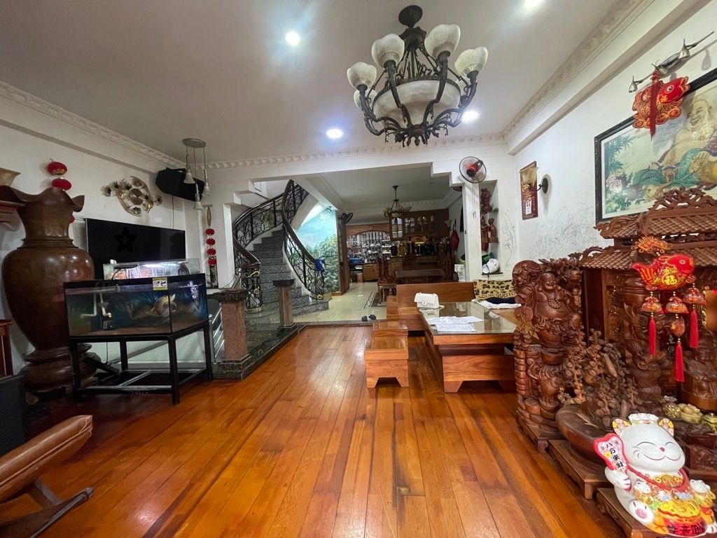 BÁN NHÀ MẶT TIỀN HOÀNG QUỐC VIỆT, PHÚ THUẬN, QUẬN 7 – 340 m2 (17m x 20m) – SỔ HỒNG RIÊNG