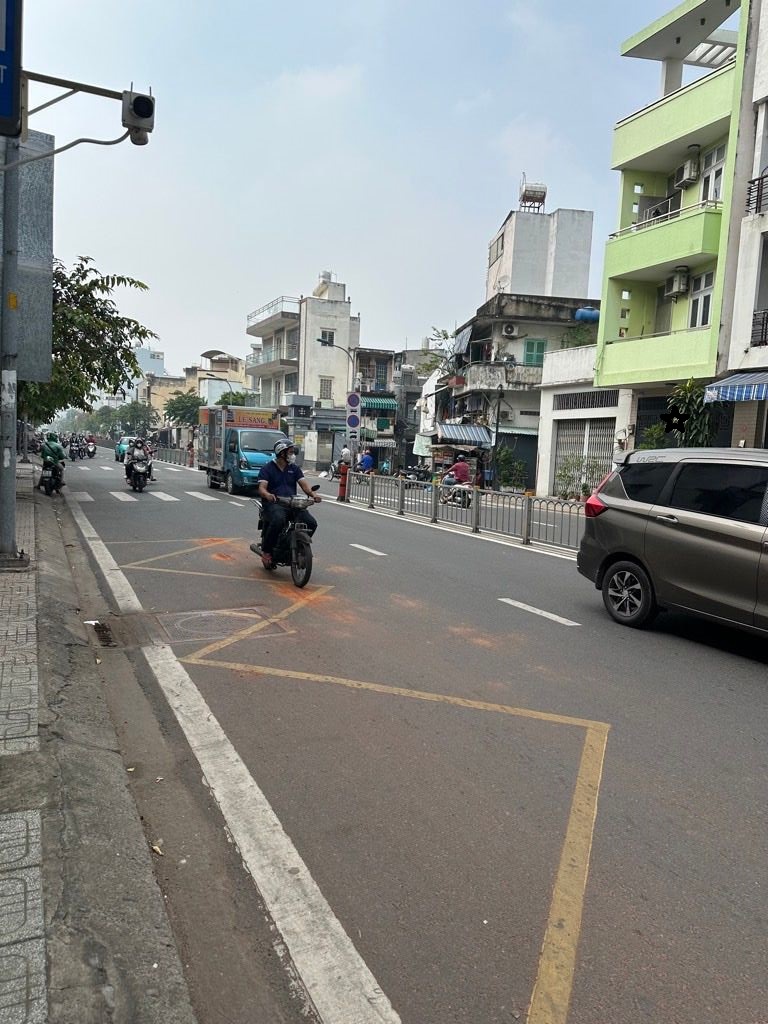 HIẾM !!! QUẬN 12: TÒA NHÀ 600 M2 THỚI AN – 4 TẦNG 10PN – GIÁ ĐẦU TƯ CỰC TỐT