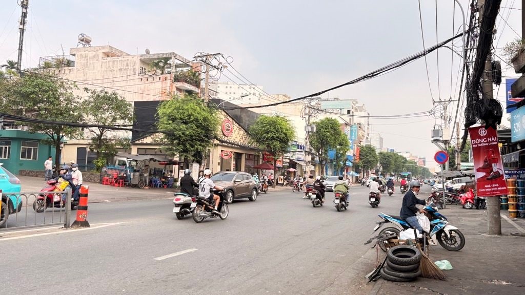 HIẾM !!! QUẬN 3: MẶT TIỀN CÁCH MẠNG THÁNG TÁM – 300M2 – NGANG 10M CỰC HIẾM