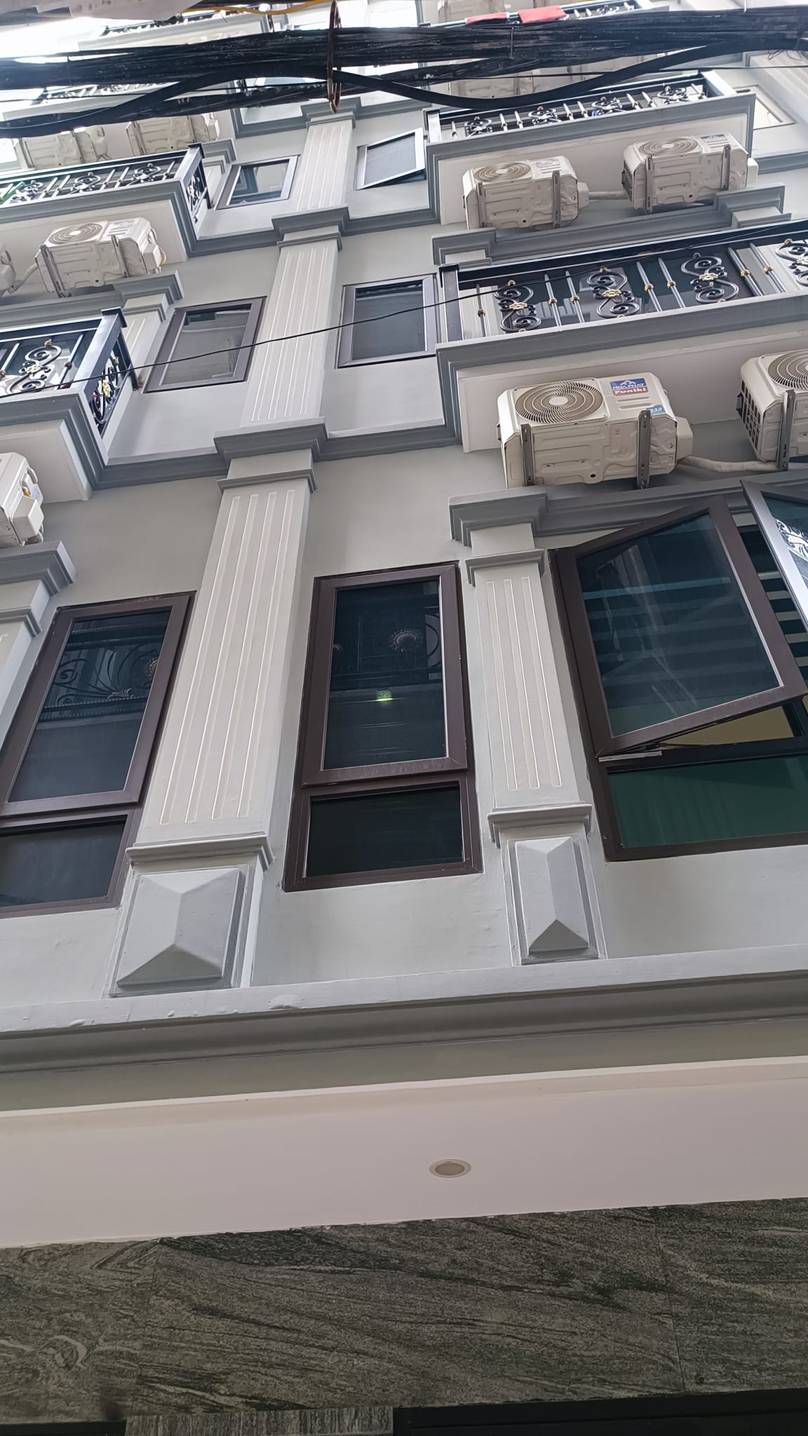 Bán nhà mặt phố Lò Đúc, quận Hai Bà Trưng, vị trí đắc địa, 108m, mặt tiền 6m, 5 tầng đẹp, hiện đại.