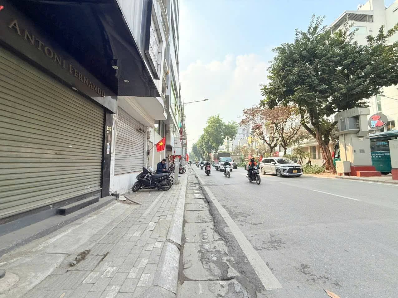 Kim mã 18/25 6 3.9 giá 14.6 tỷ nhà đẹp nội thất cơ bản