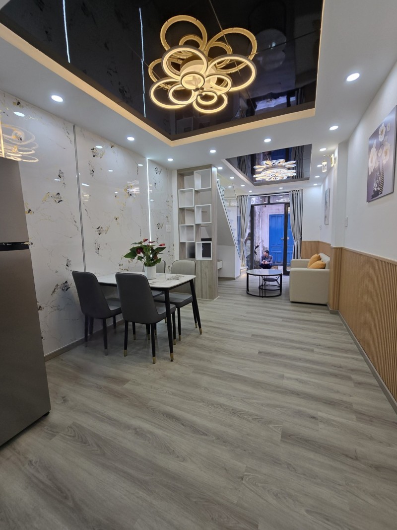 # Kiệt gần Hoàng Diệu, kiệt thông, sổ vuông, 2 tầng, 2PN, gọn đẹp, 3.x tỷ nhỏ