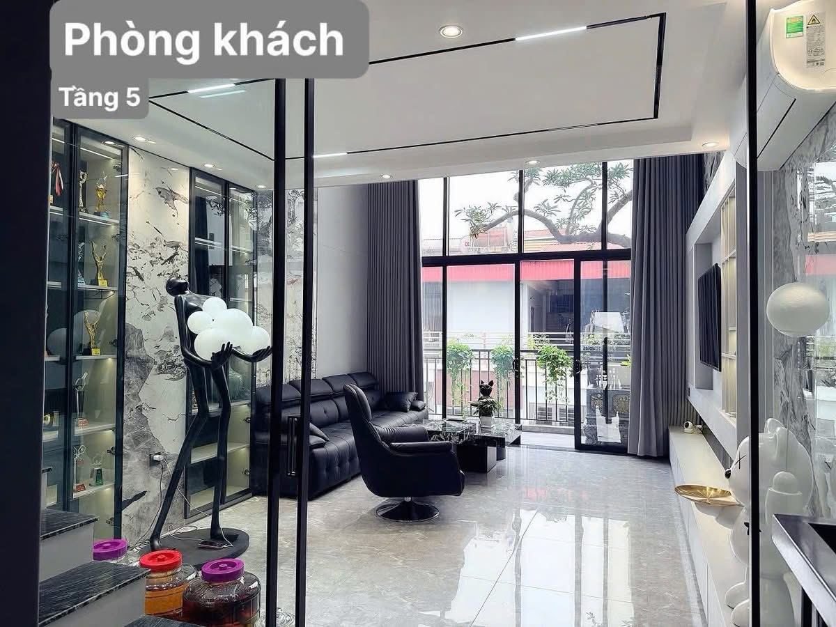 NHÀ PHÂN LÔ- PHỐ TRẦN DUY HƯNG- NGÕ THÔNG- SÁT PHỐ- Ô TÔ TRÁNH- VỈA HÈ- Ở NGAY.